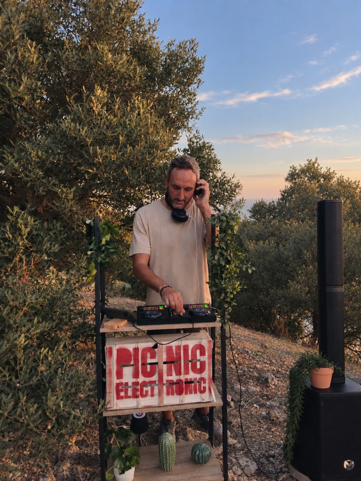 Picnic Electronic — picnic experience in Nice, French Riviera